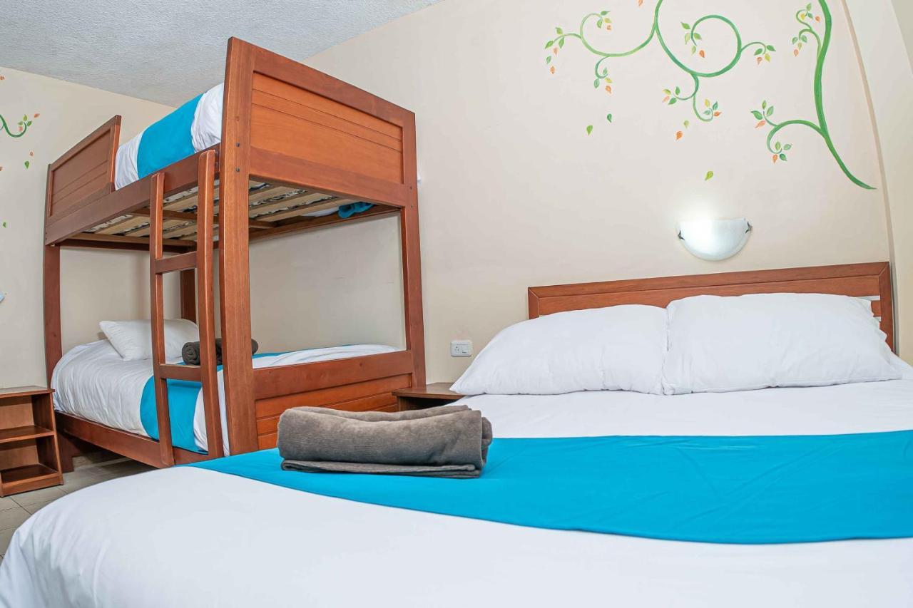 Hotel Tungurahua Baños Exteriör bild