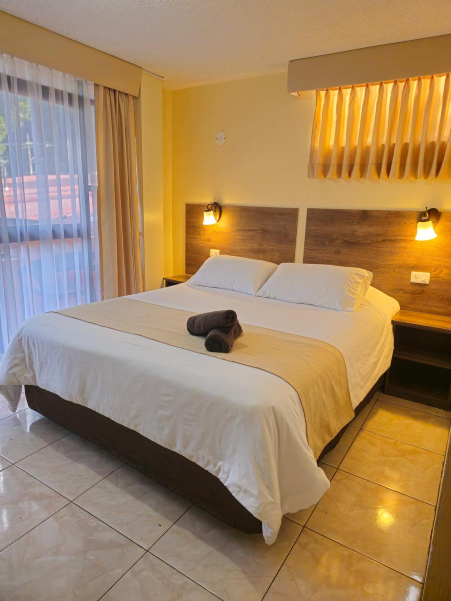 Hotel Tungurahua Baños Exteriör bild